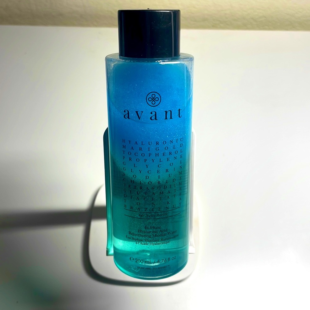 Avant Hydronic Acid Micellar Water